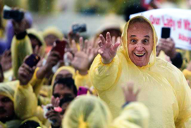 Pope Francis in the rain! Photo courtesy of www.gmanetworknews.com